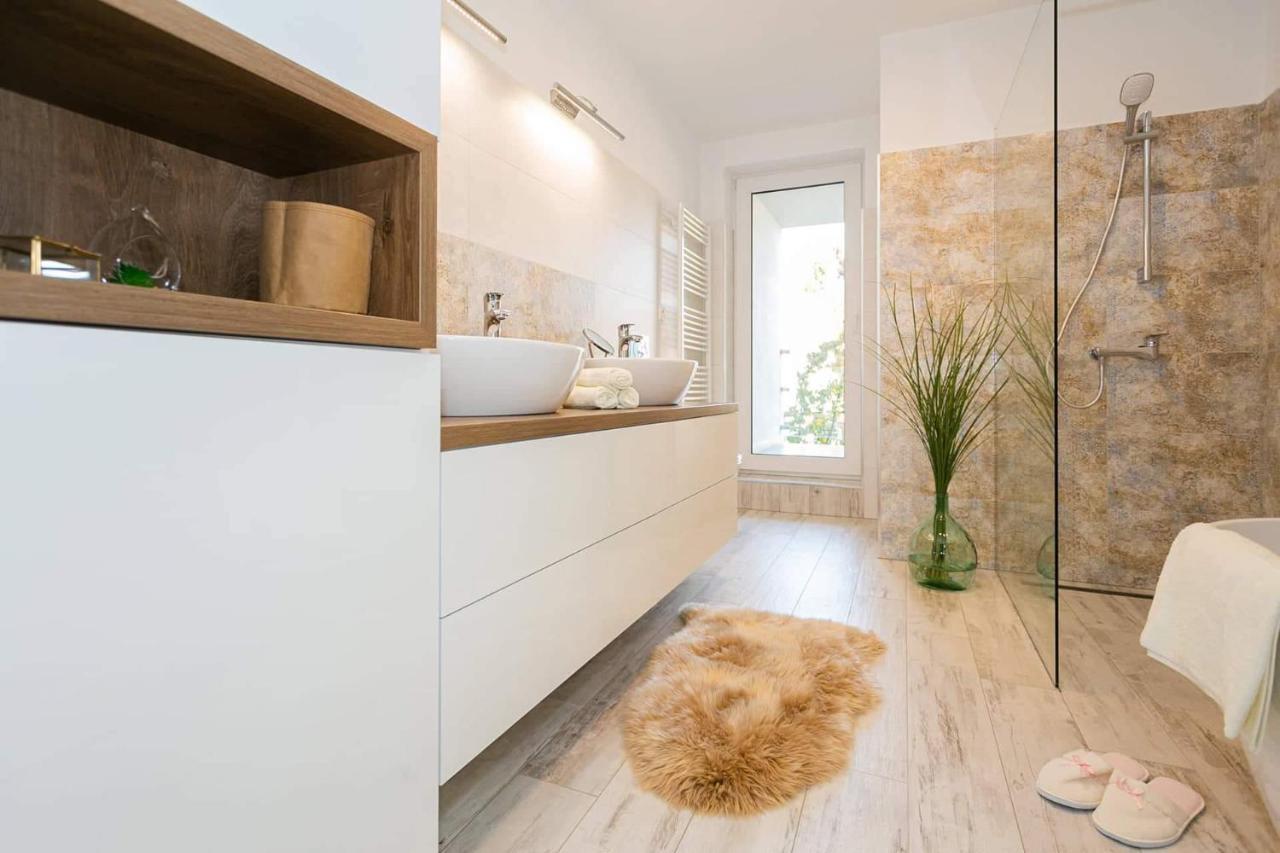 Bl - The Penthouse, 24Hr Self Check-In, 2 Bedrooms, Fireplace, Ac, Panoramic View From Main Balcony, 3-Minute Walk To City Center Banská Bystrica Extérieur photo